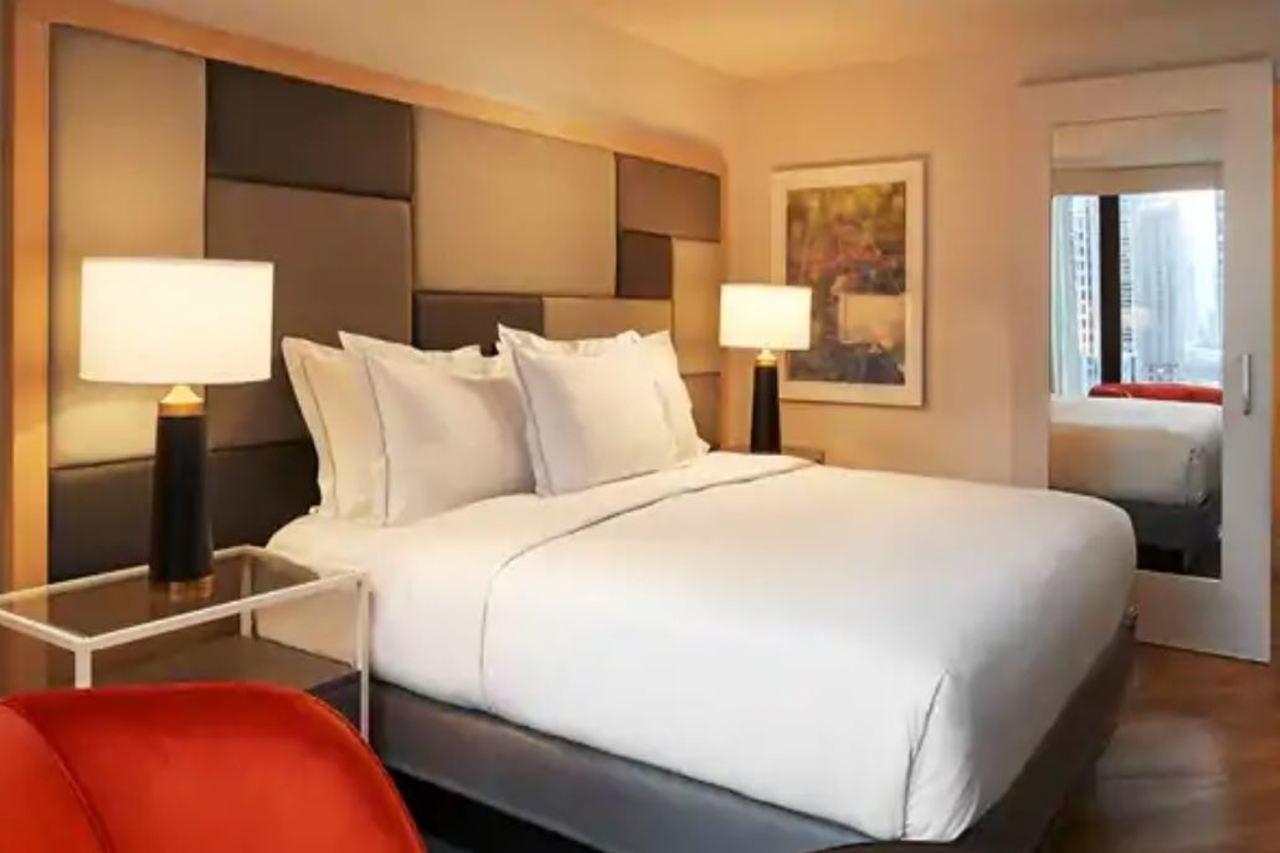 Hilton Grand Vacations Club Chicago Magnificent Mile Hotell Exteriör bild